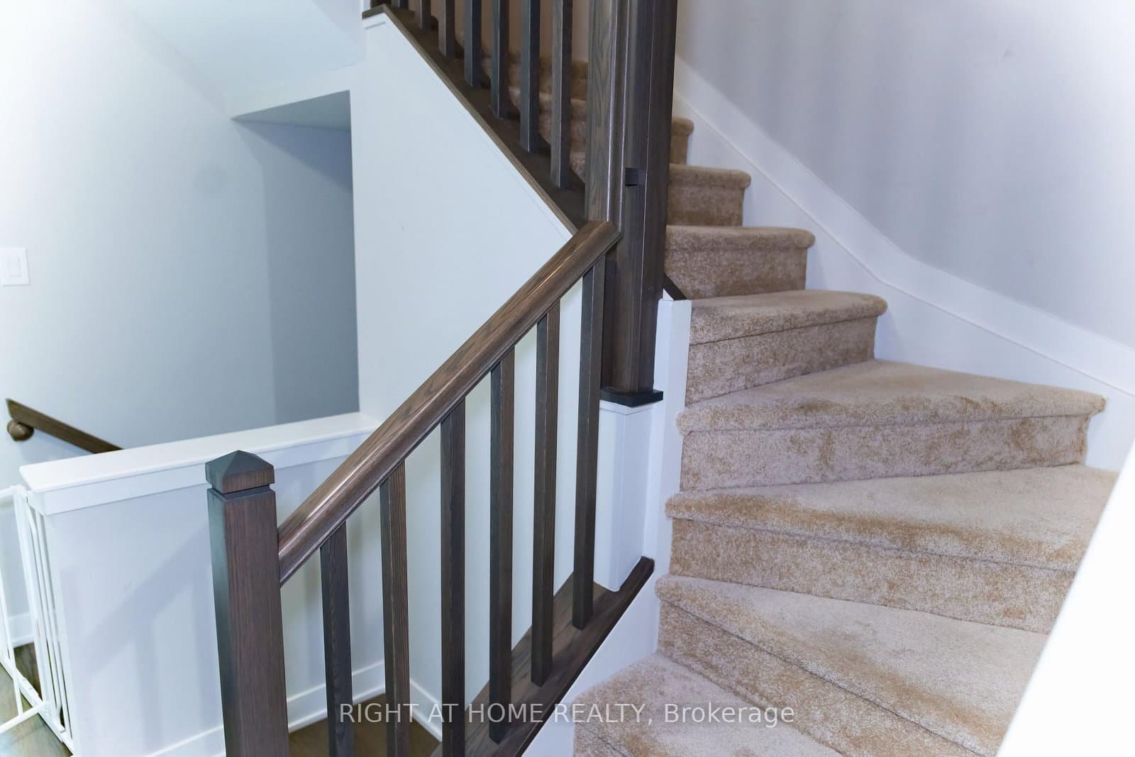 76 Kindred Row, Ottawa, ON — photo 3