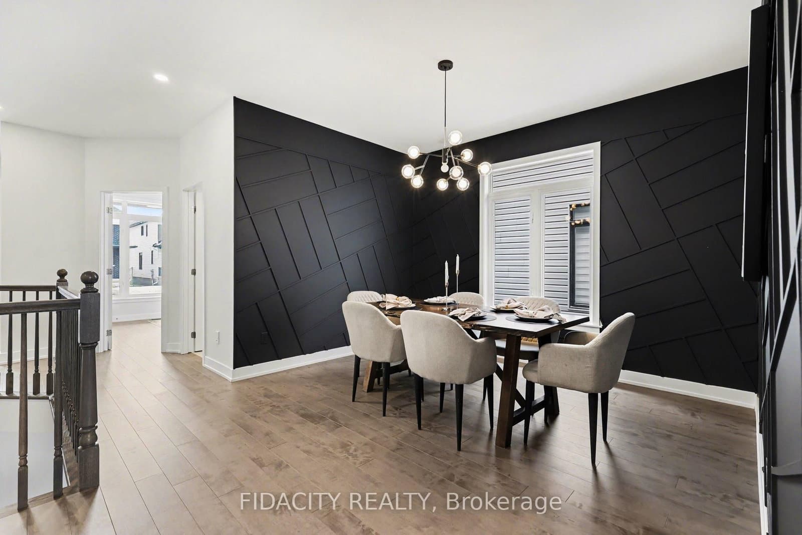 565 Bobolink Ridge, Ottawa, ON — photo 3