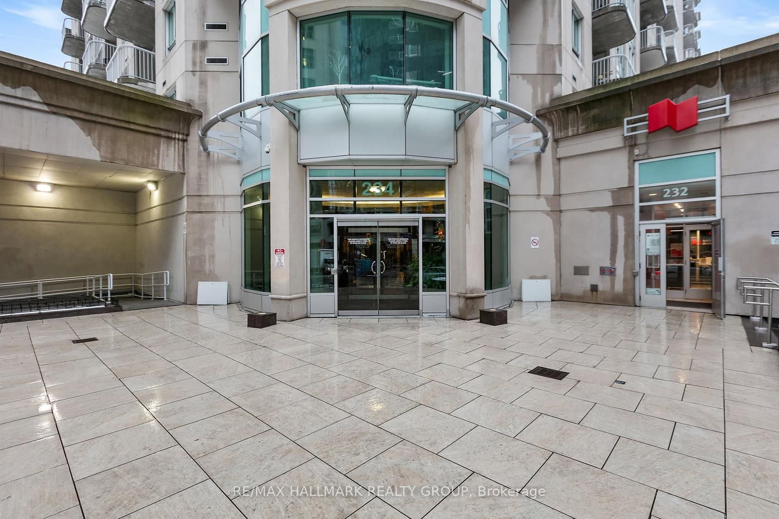 1509 - 234 Rideau Street, Ottawa, ON — photo 2