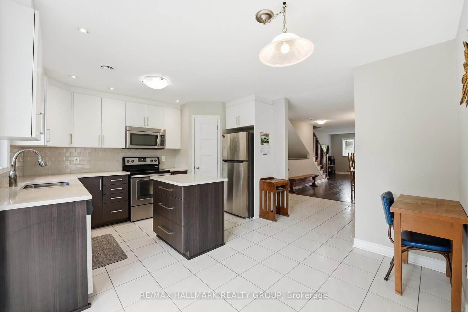 670 Danaca Private, Ottawa, ON — photo 3