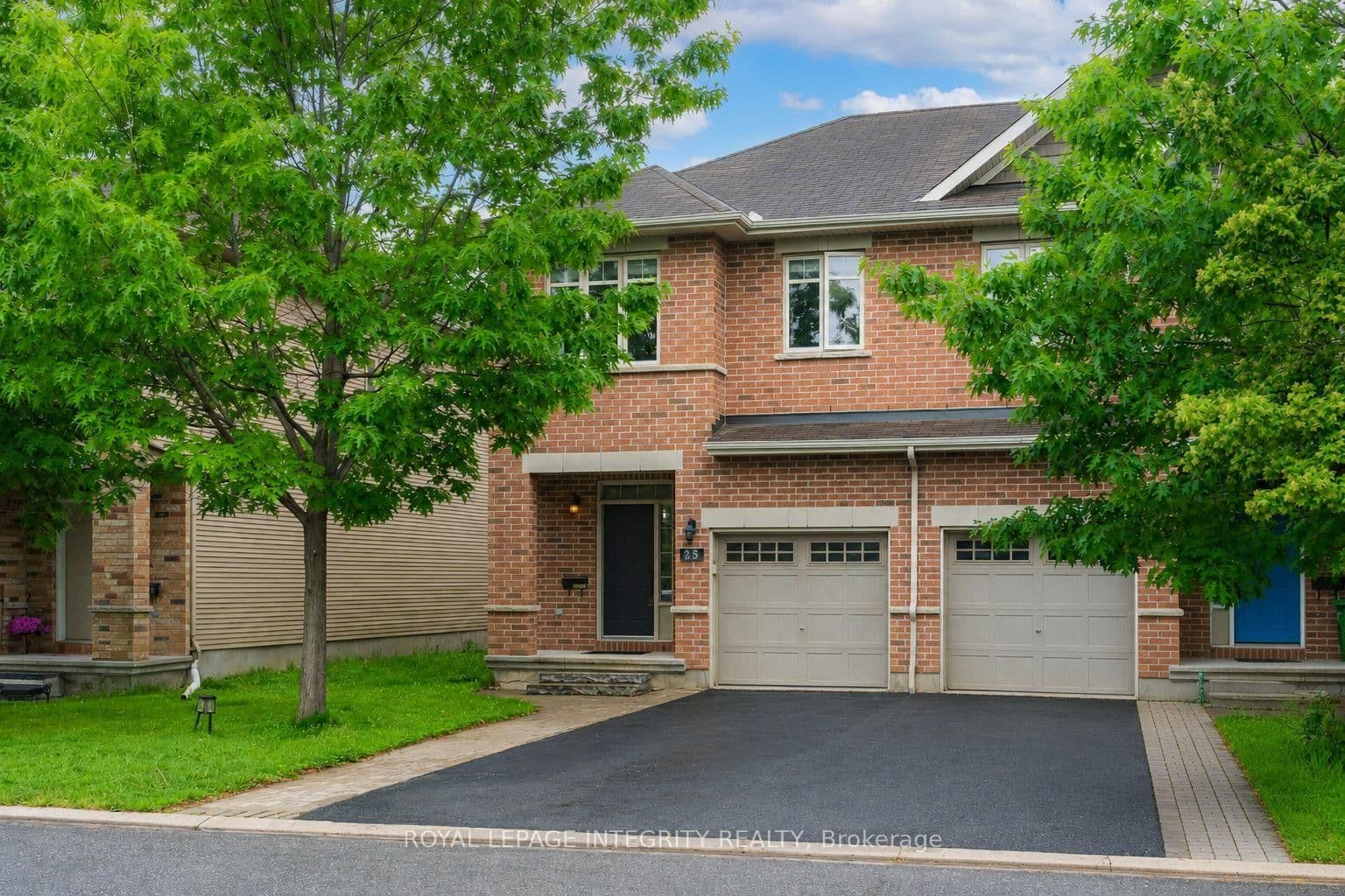25 Madelon Drive, Ottawa, ON