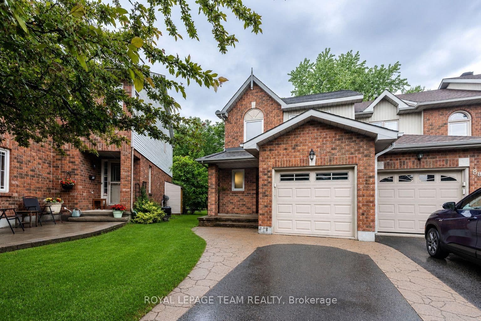 90 Blackdome Crescent, Ottawa, ON