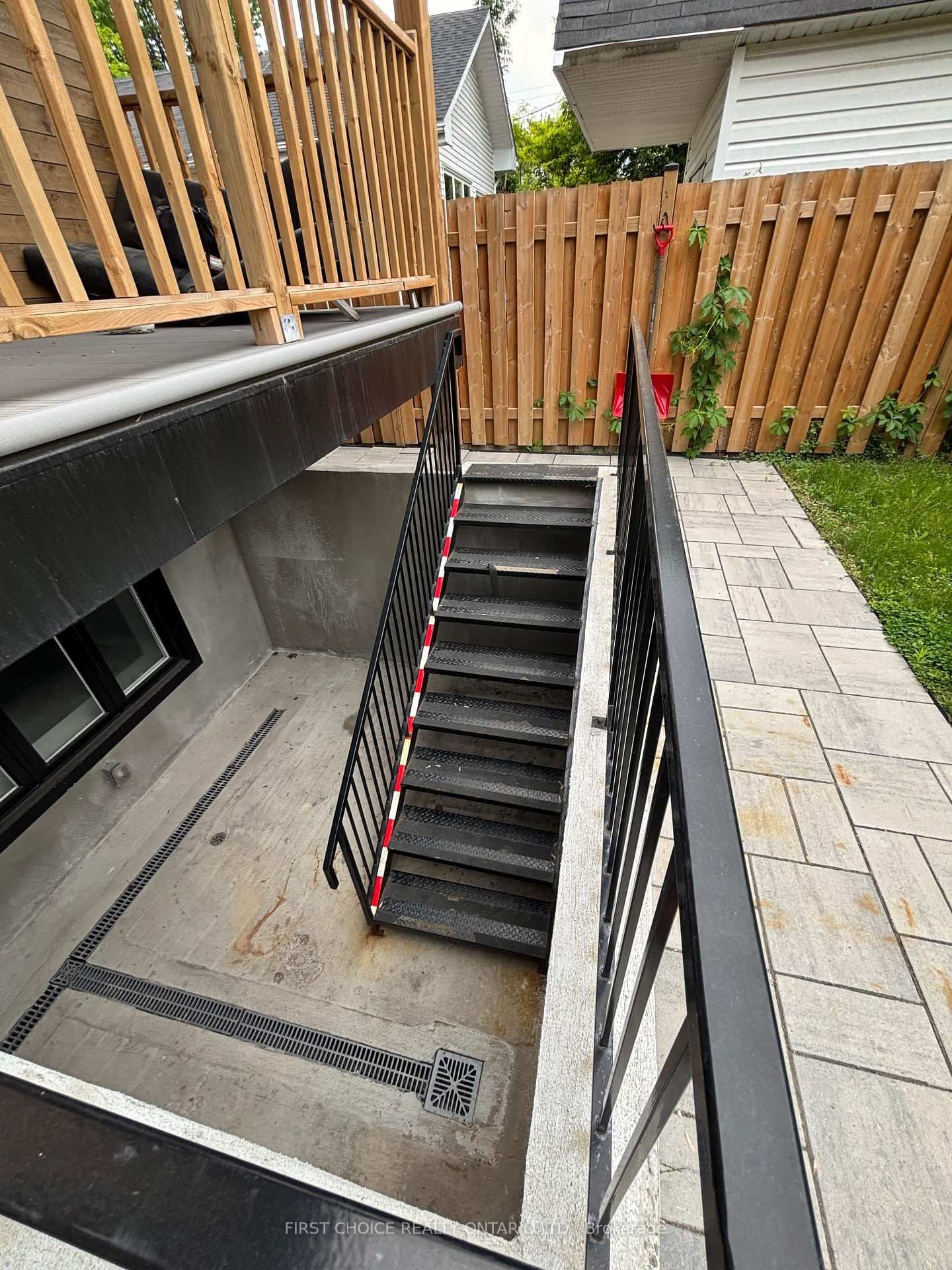269 Queen Mary Street, Ottawa, ON — photo 3