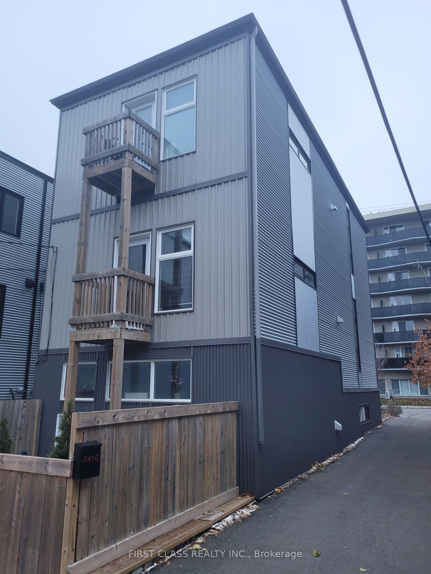341 Cambridge Street, Ottawa, ON — photo 3