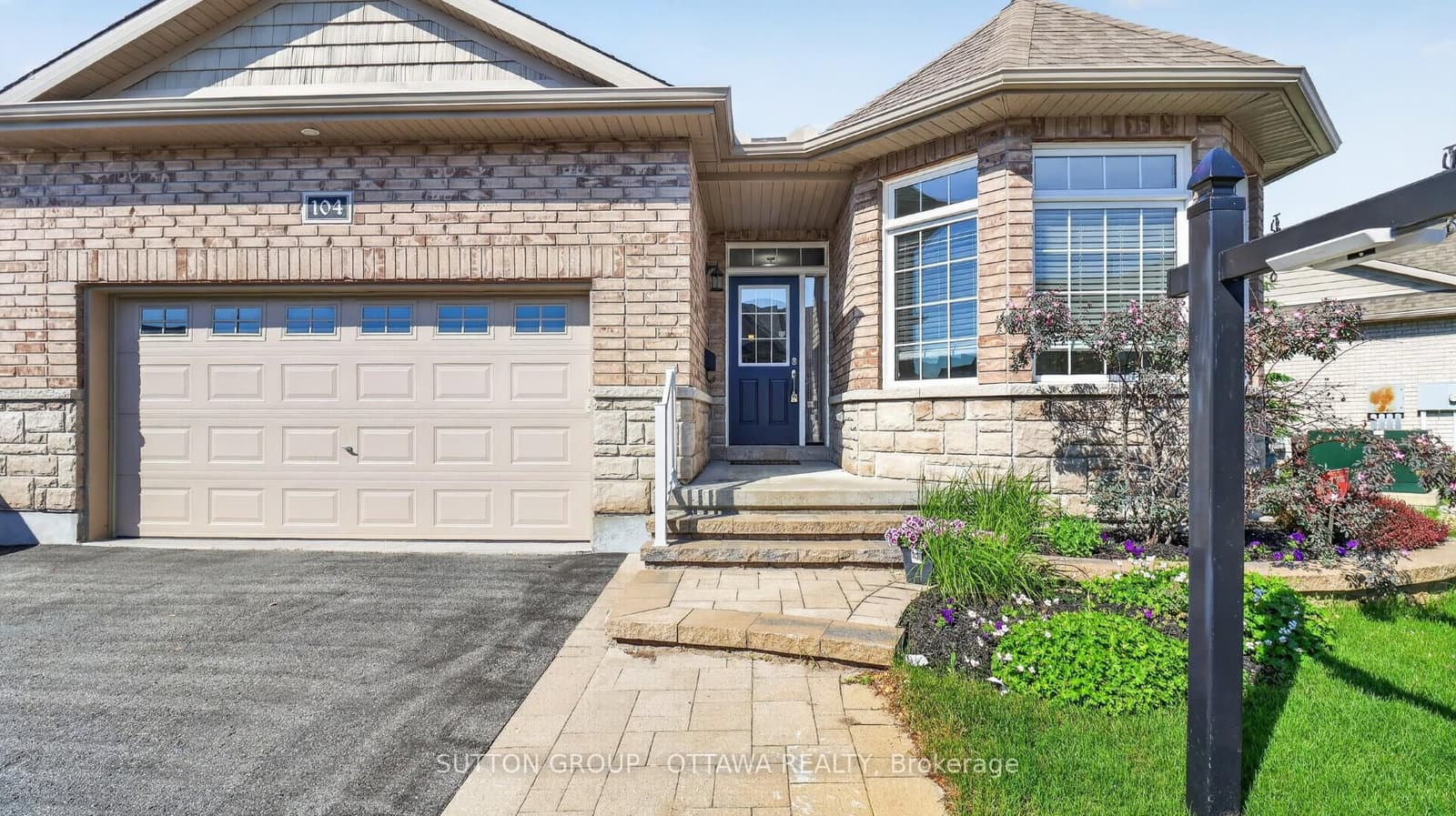104 Passageway Private, Kanata, ON — photo 2