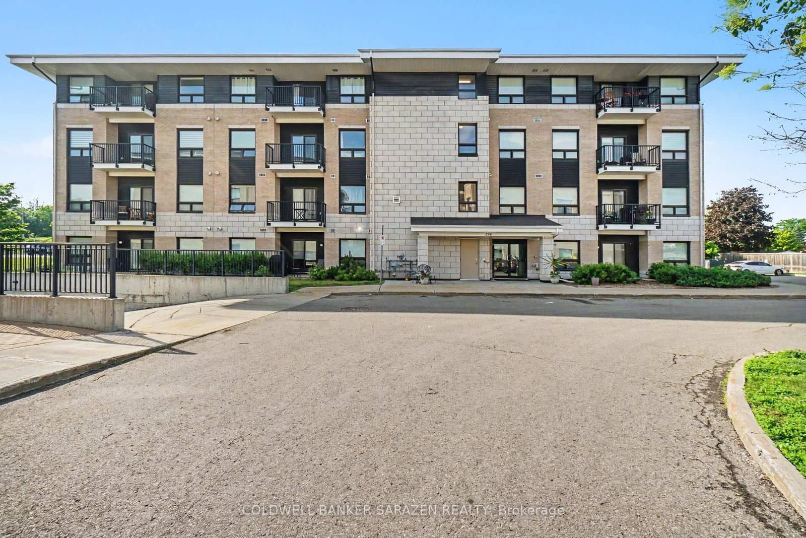 303 - 250 Winterfell Private, Ottawa, ON