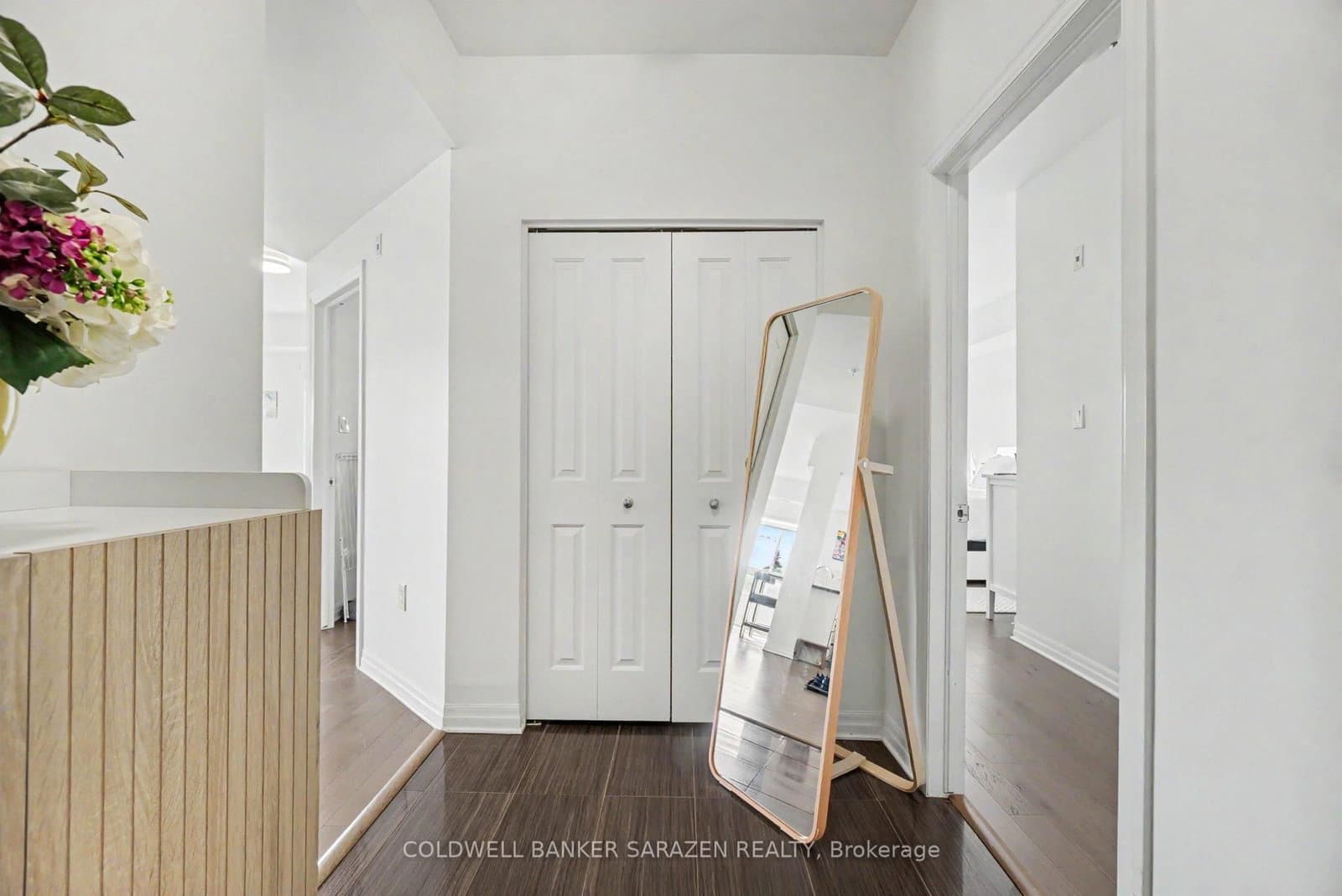 303 - 250 Winterfell Private, Ottawa, ON — photo 3