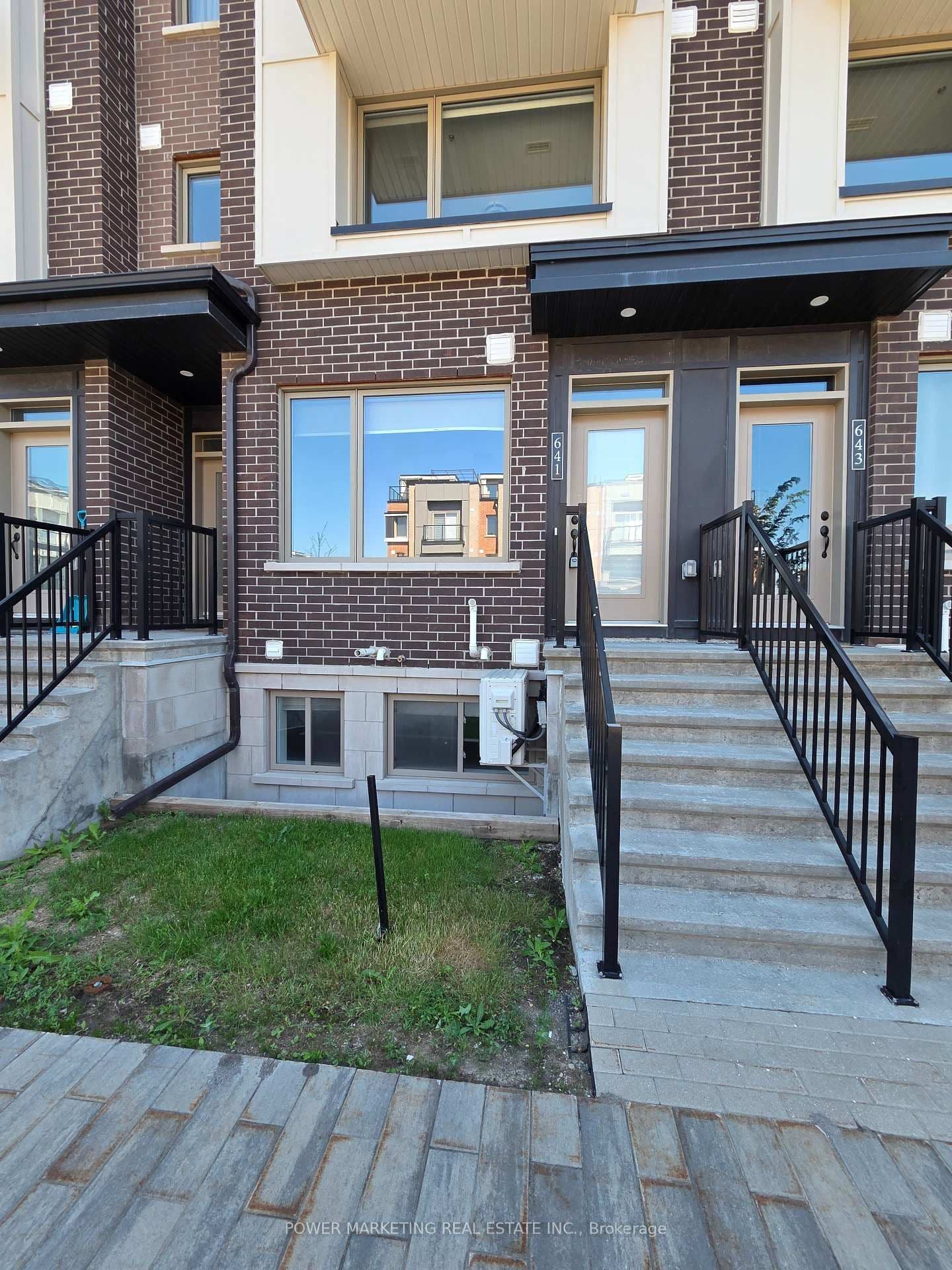 641 Makwa Private, Ottawa, ON — photo 2
