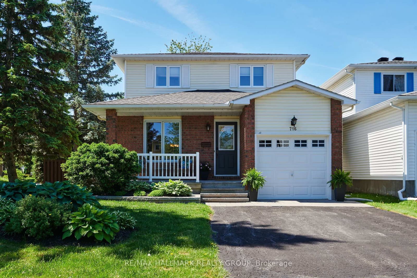 716 Levac Drive, Orleans, ON