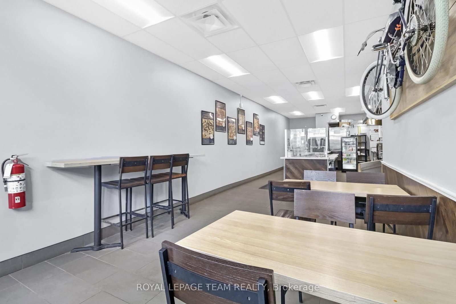 218 Laurier Avenue, Ottawa, ON — photo 3
