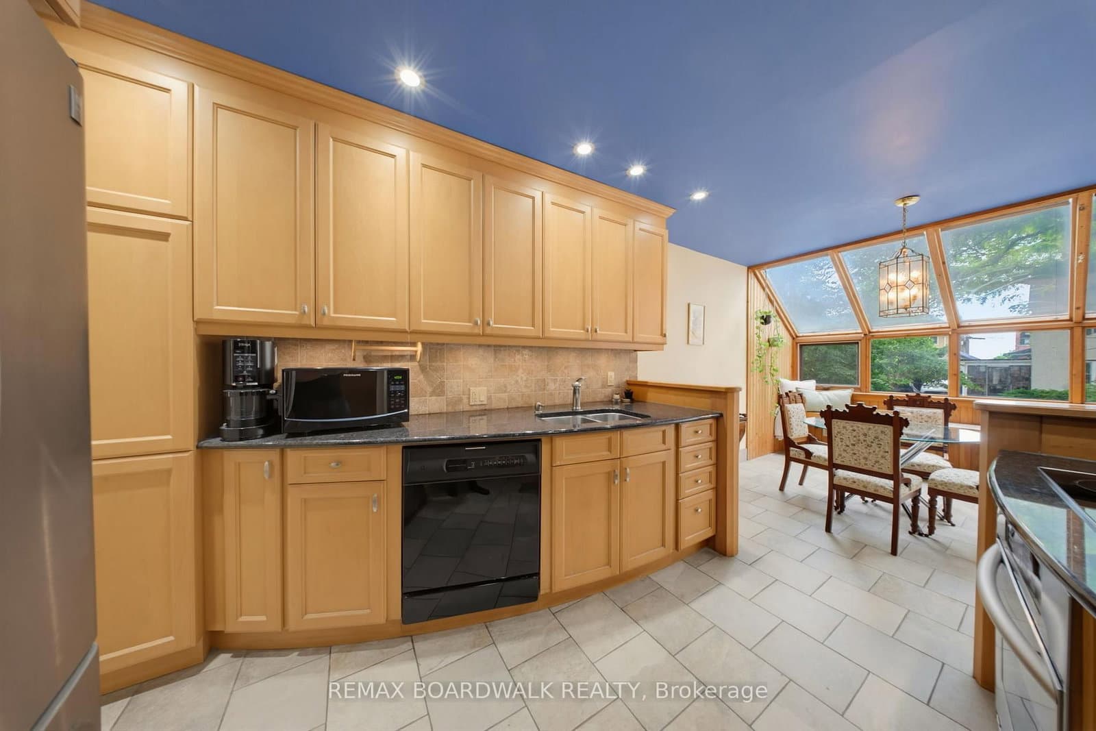 B - 595 Besserer Street, Ottawa, ON — photo 3
