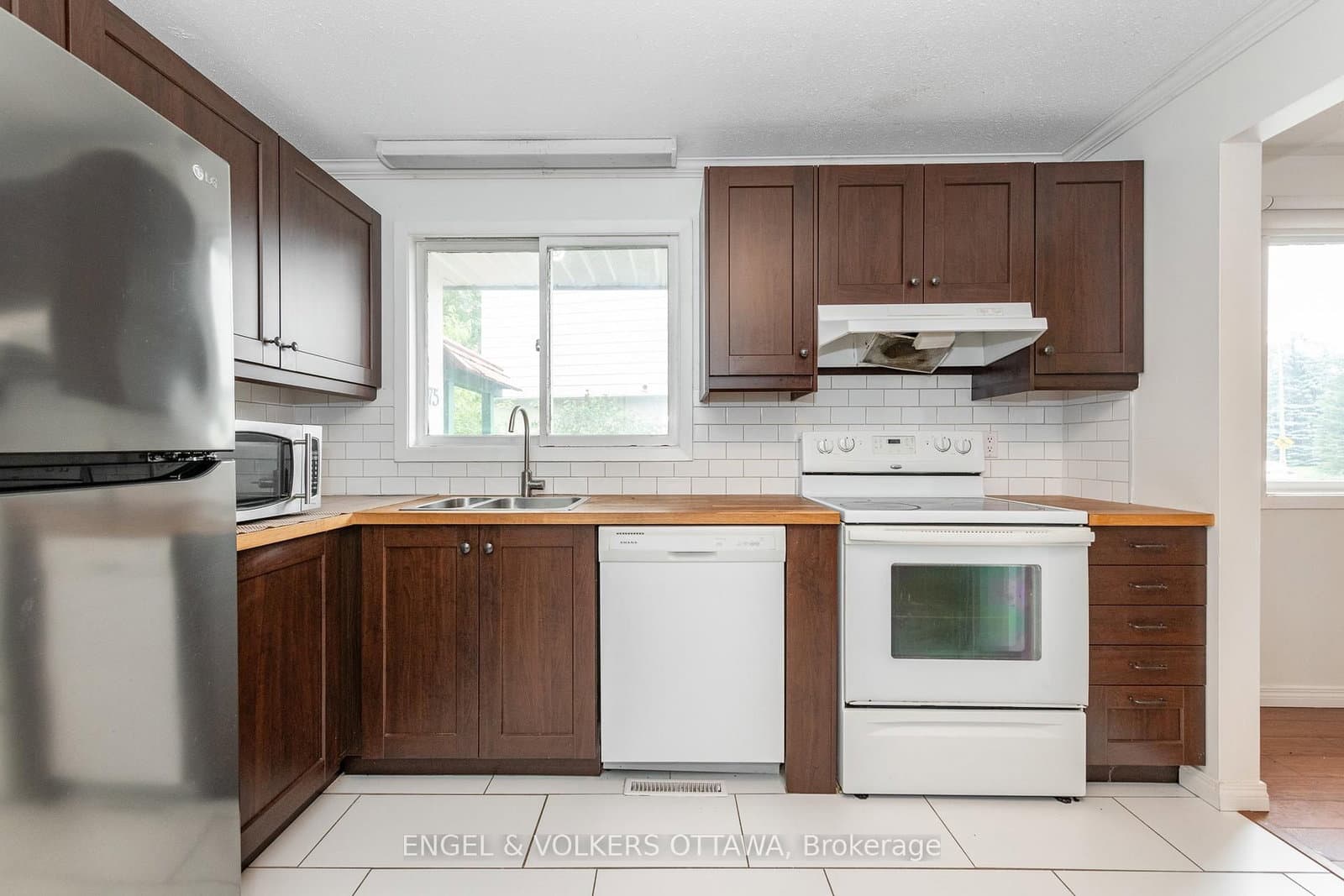 75 Woodfield Drive, Ottawa, ON — photo 3