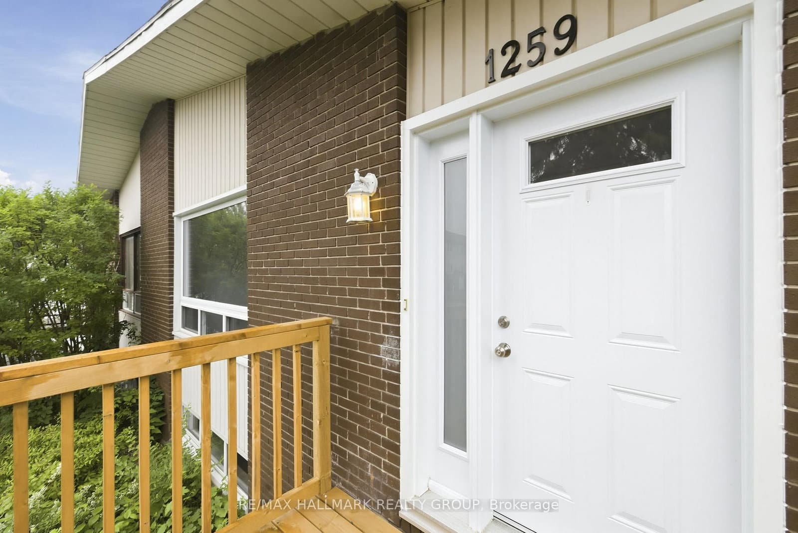 1259 Marenger Street, Orleans, ON — photo 2