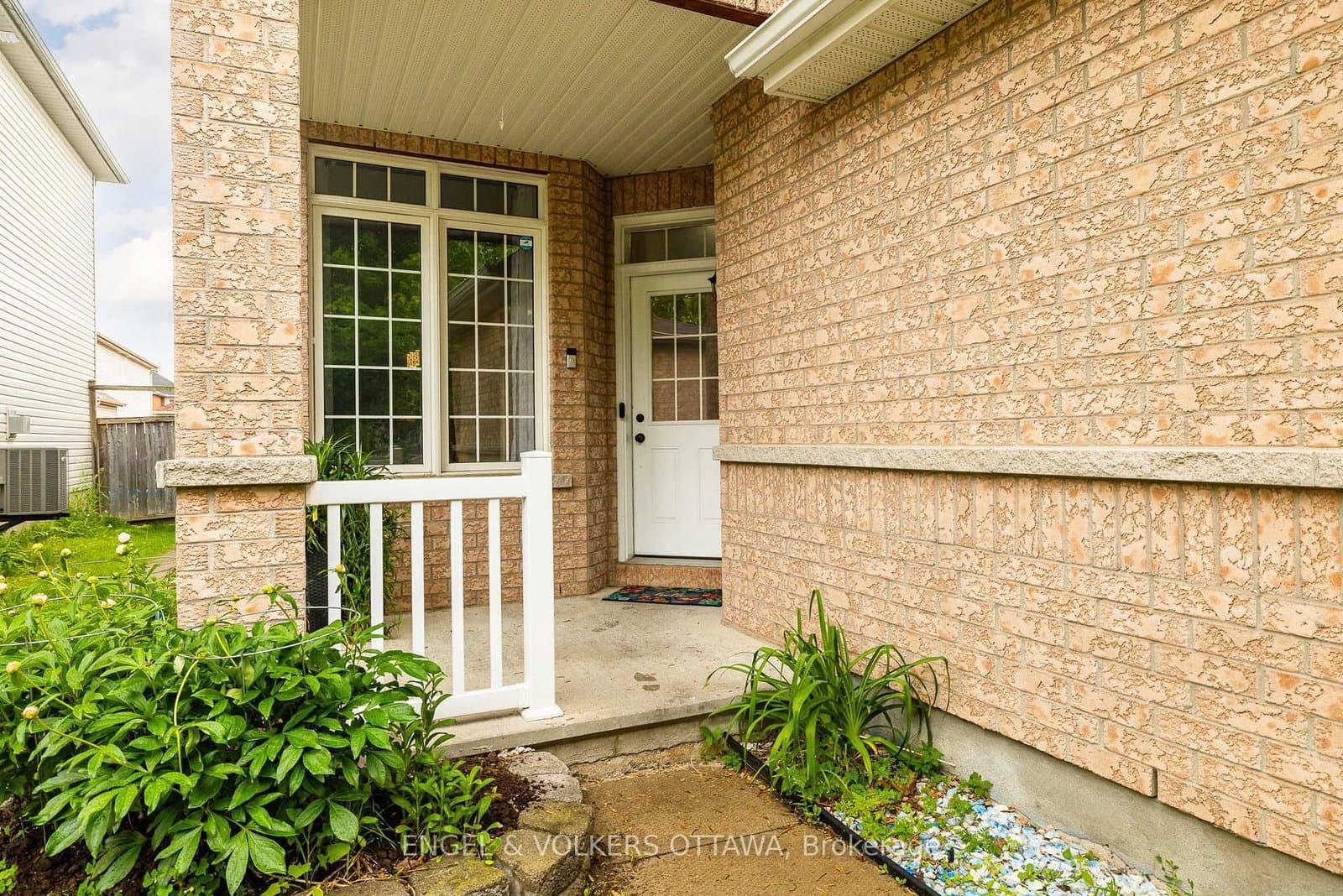 166 Macara Crescent, Kanata, ON — photo 3