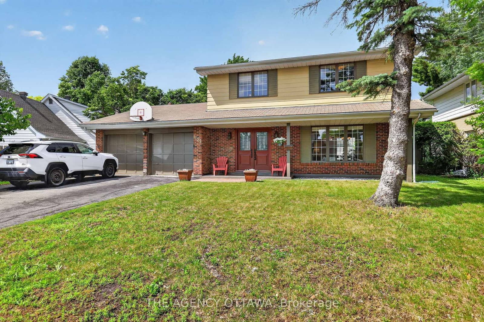 1681 Amberdale Crescent, Ottawa, ON — photo 2