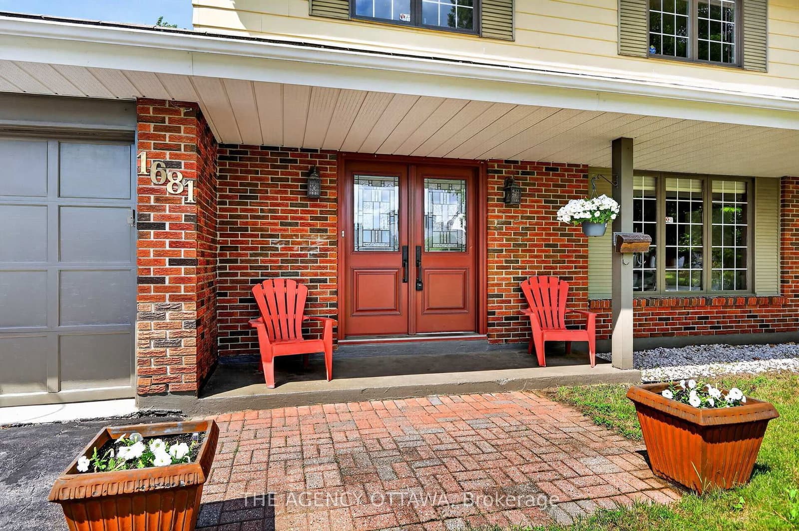 1681 Amberdale Crescent, Ottawa, ON — photo 3