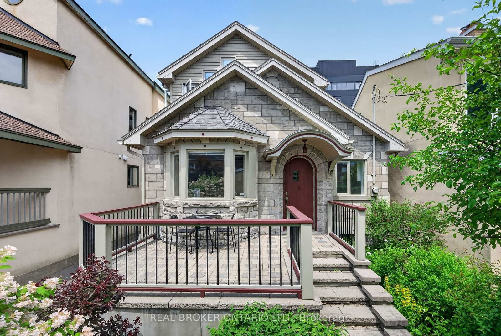 9 Graham Avenue, Ottawa, ON