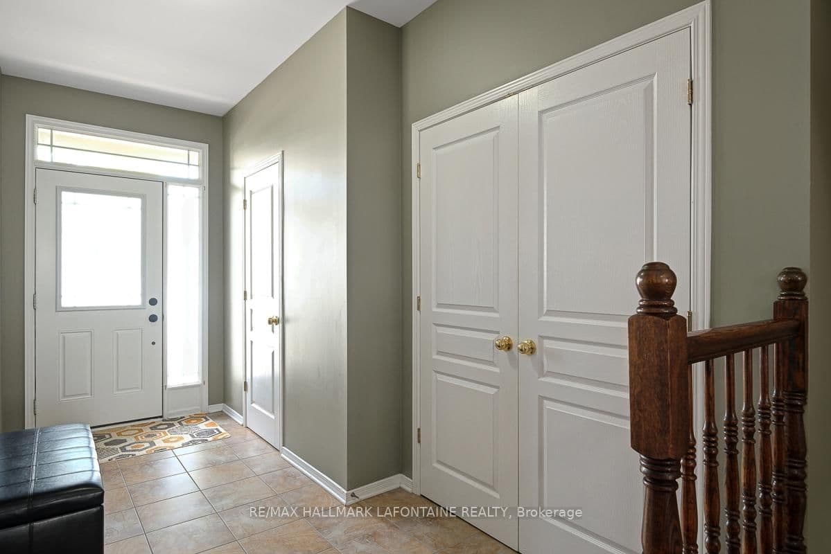 417 June Court, Ottawa, ON — photo 3