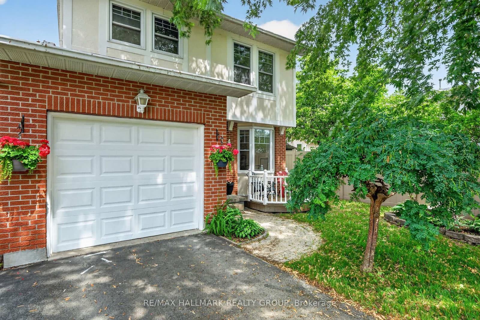 4 Gowrie Drive, Ottawa, ON — photo 3