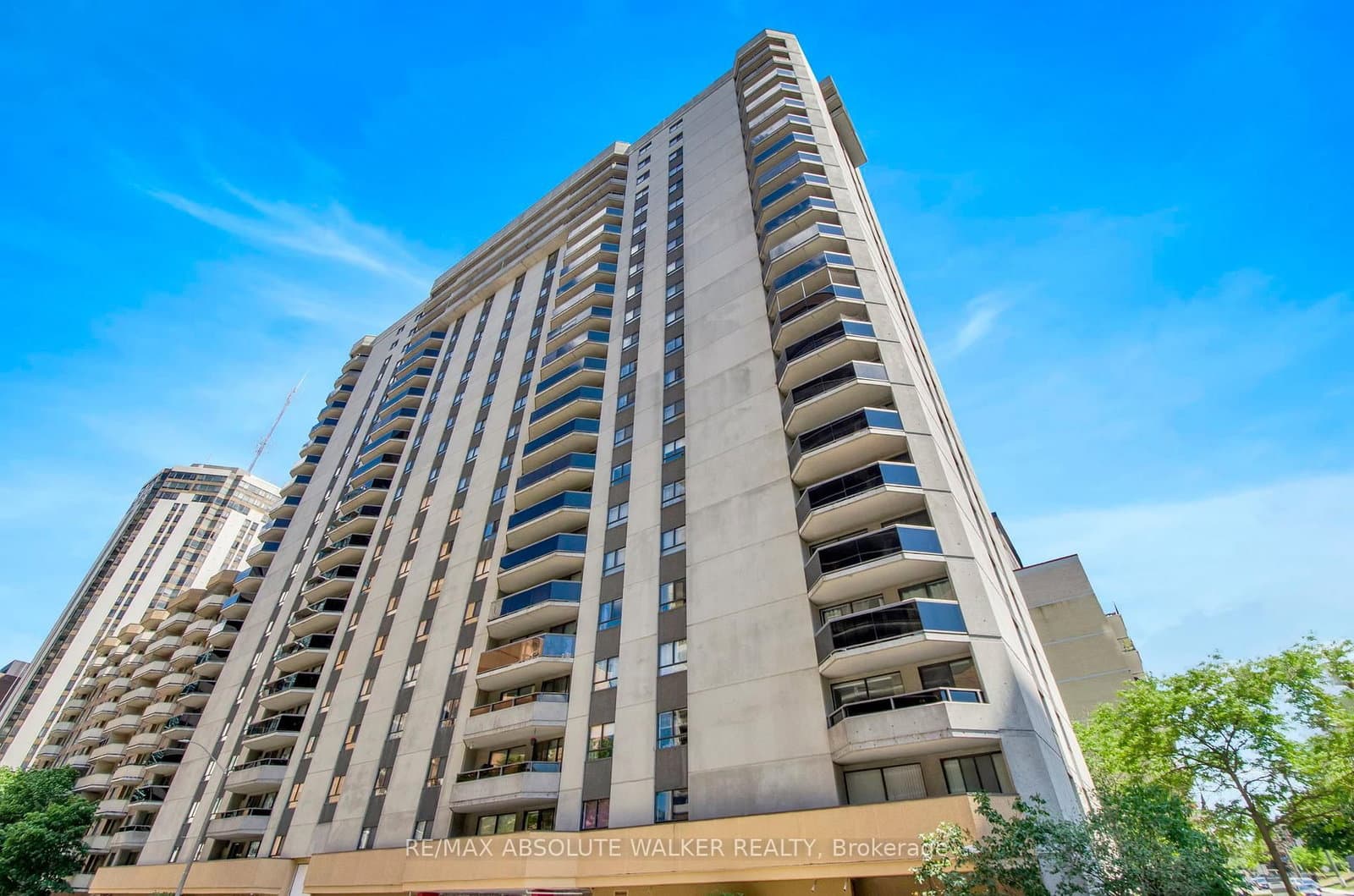 201 - 470 Laurier Avenue, Ottawa, ON