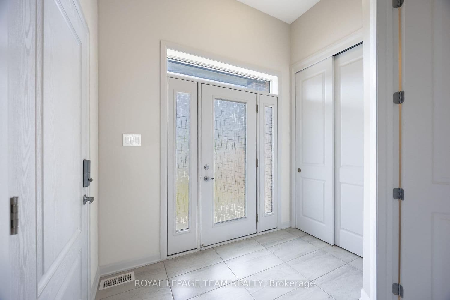 236 Calvington Avenue, Kanata, ON — photo 3