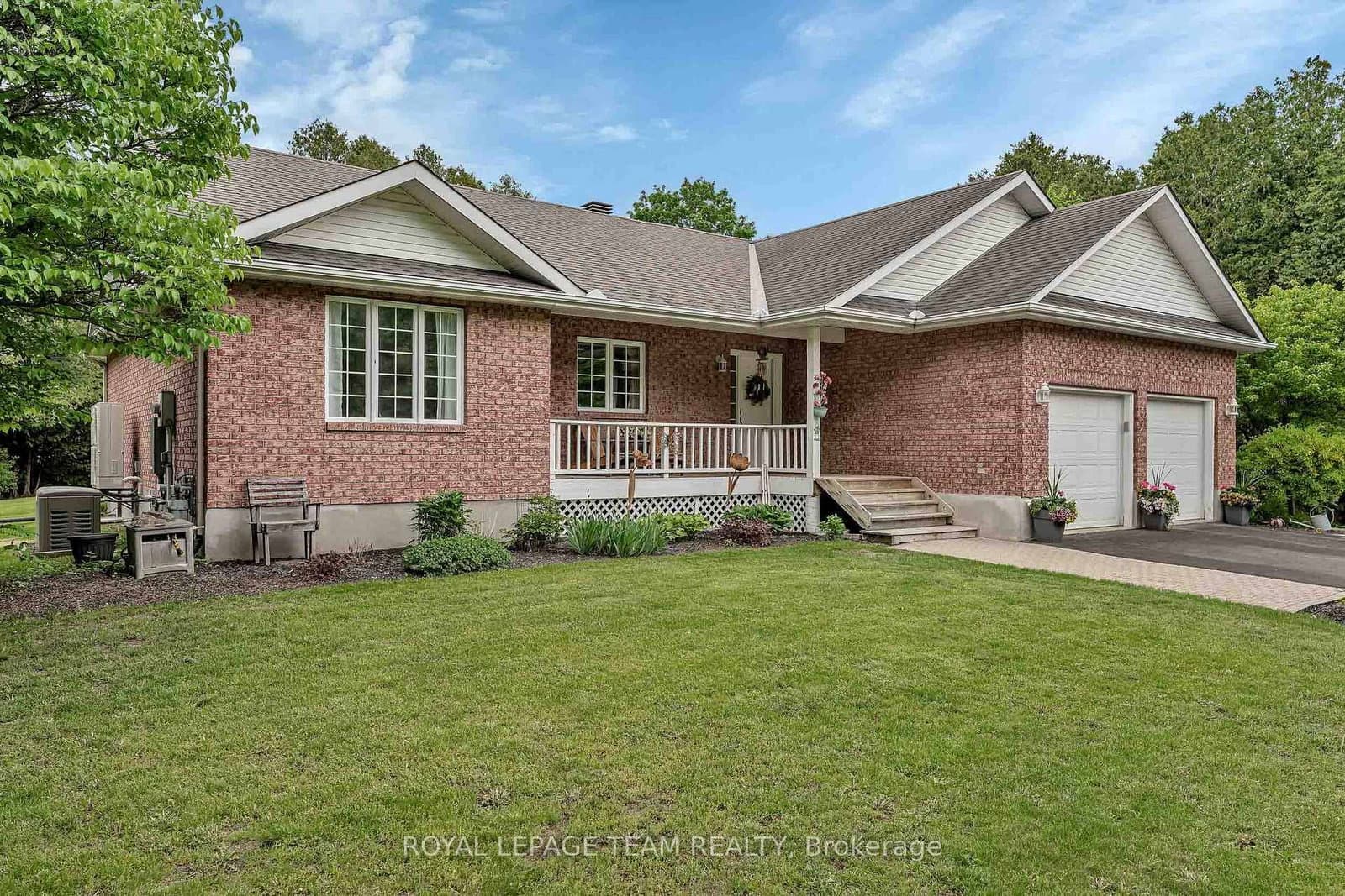 6515 Waddion Drive, Ottawa, ON