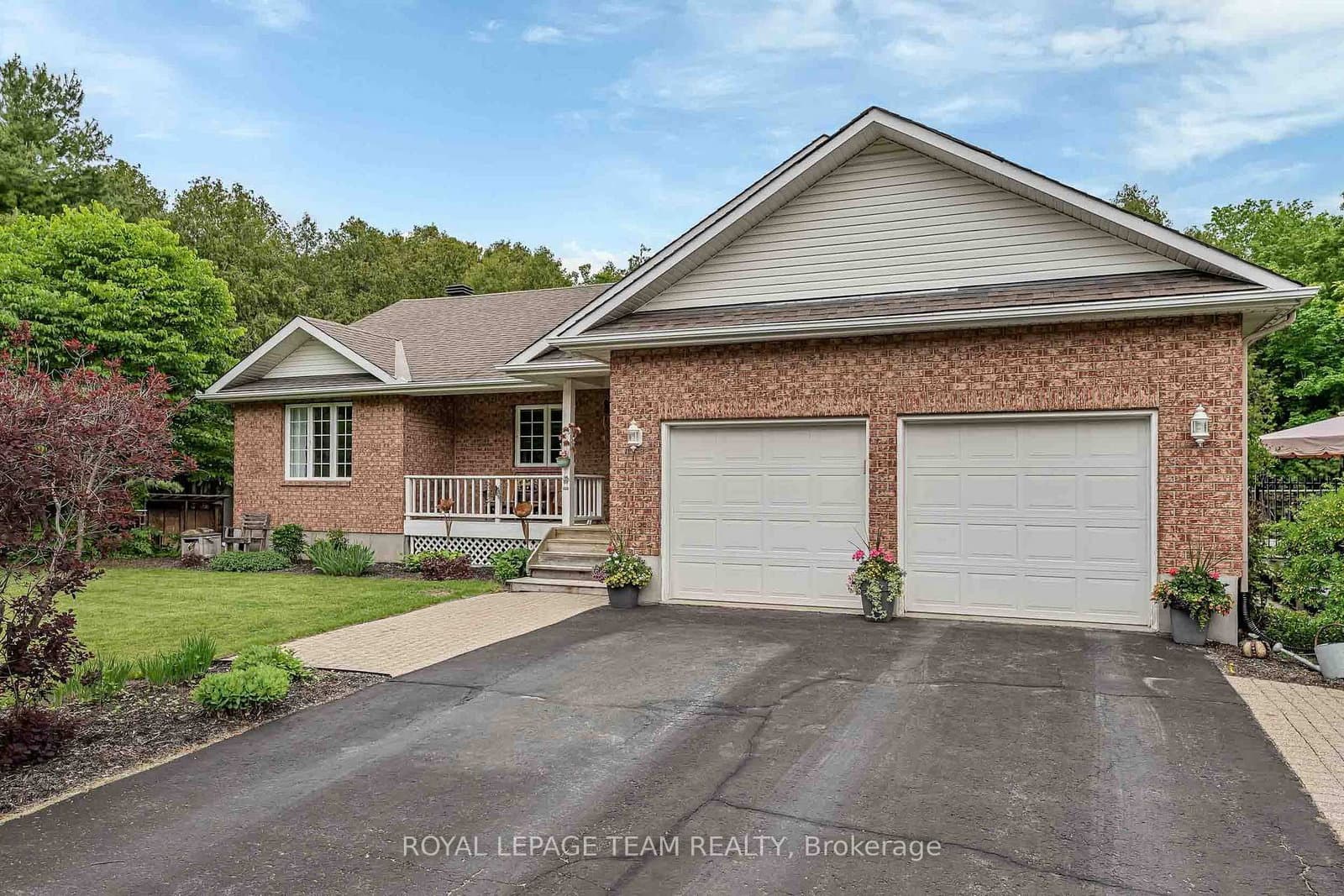 6515 Waddion Drive, Ottawa, ON — photo 2