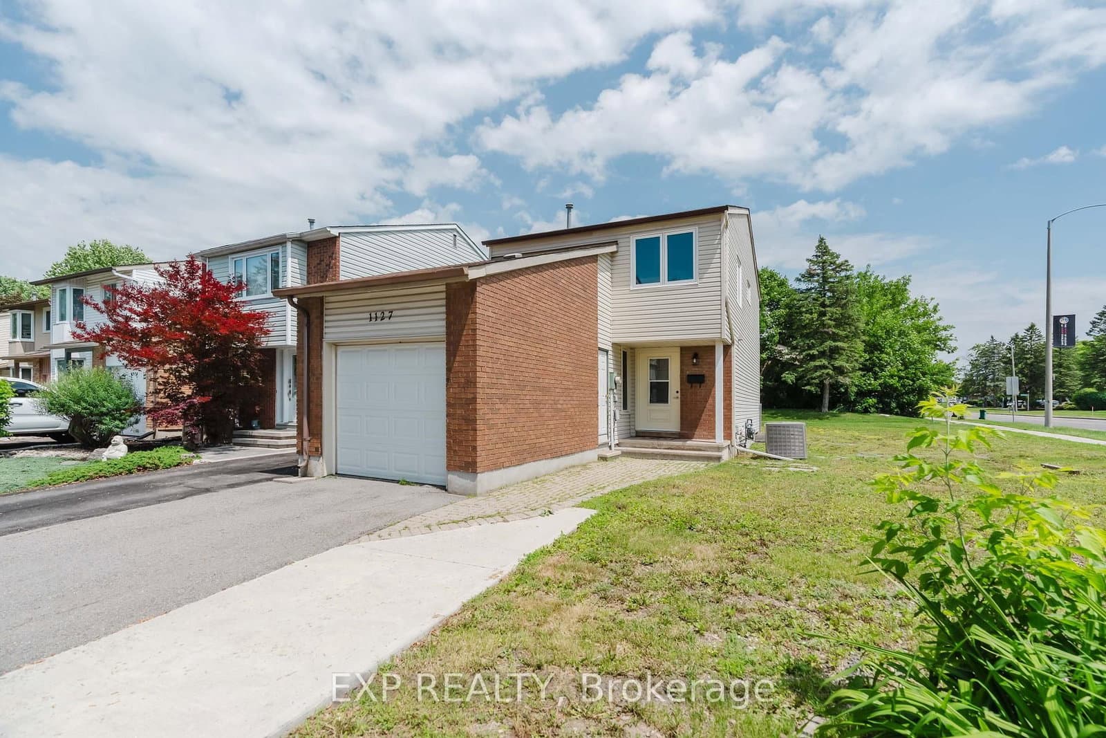 1127 Avignon Court, Ottawa, ON — photo 2