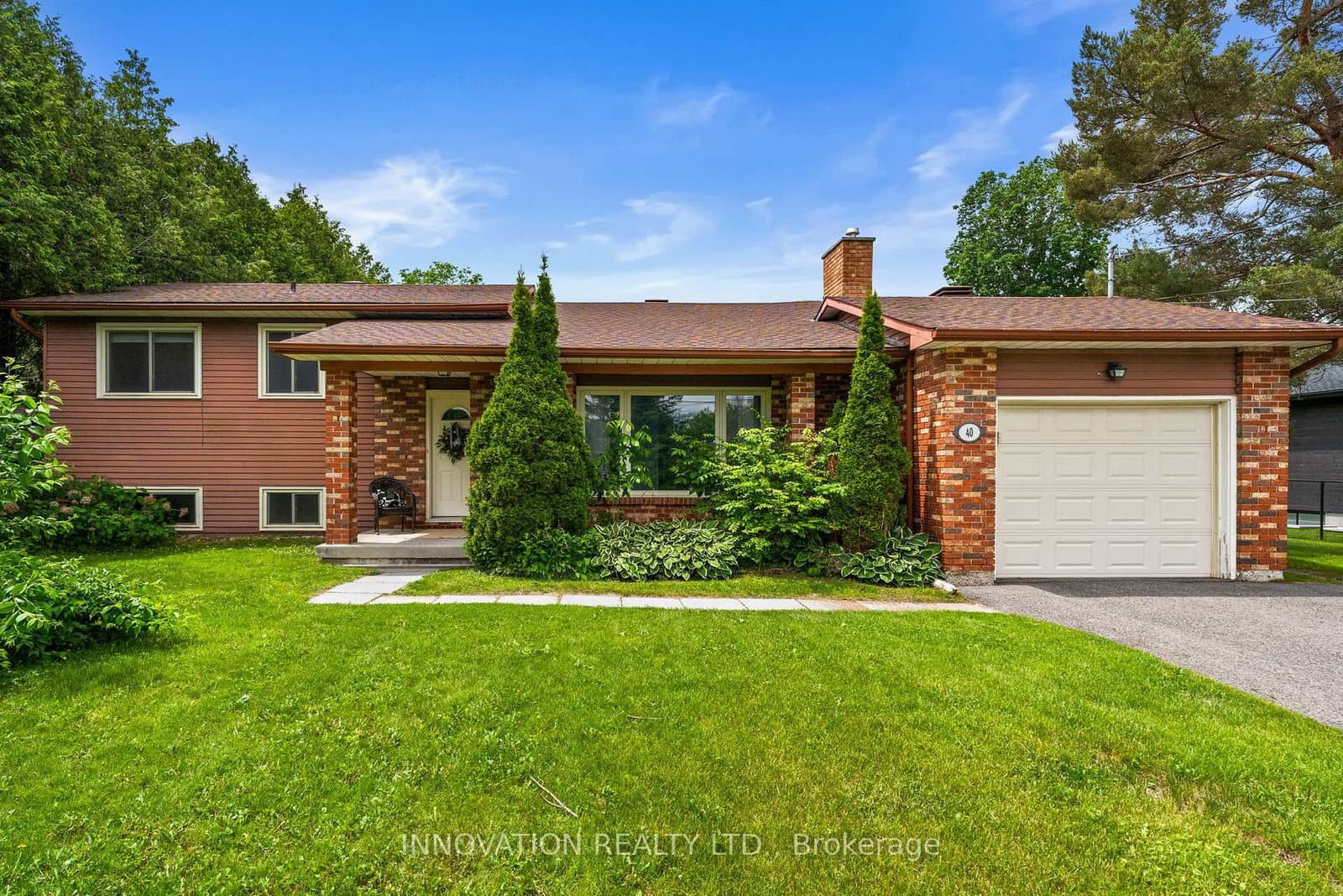 40 Jonathan Pack Street, Stittsville, ON — photo 2