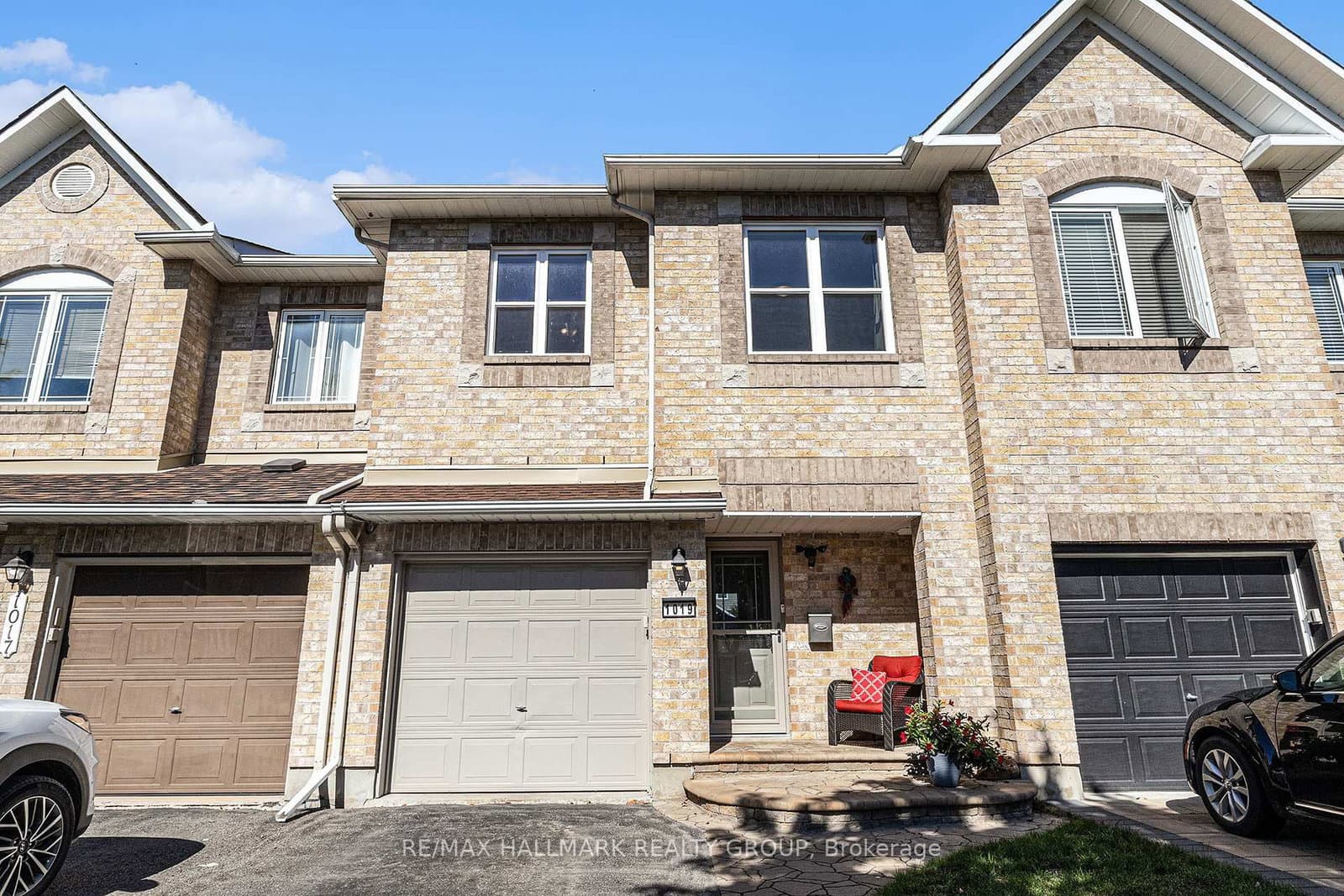 1019 Candlewood Street, Ottawa, ON