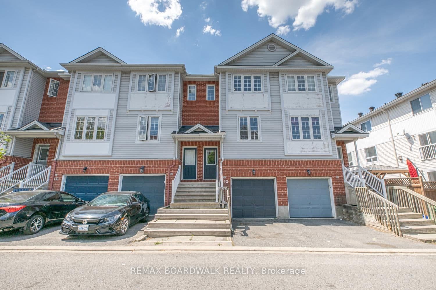 112 Wharhol Private, Ottawa, ON