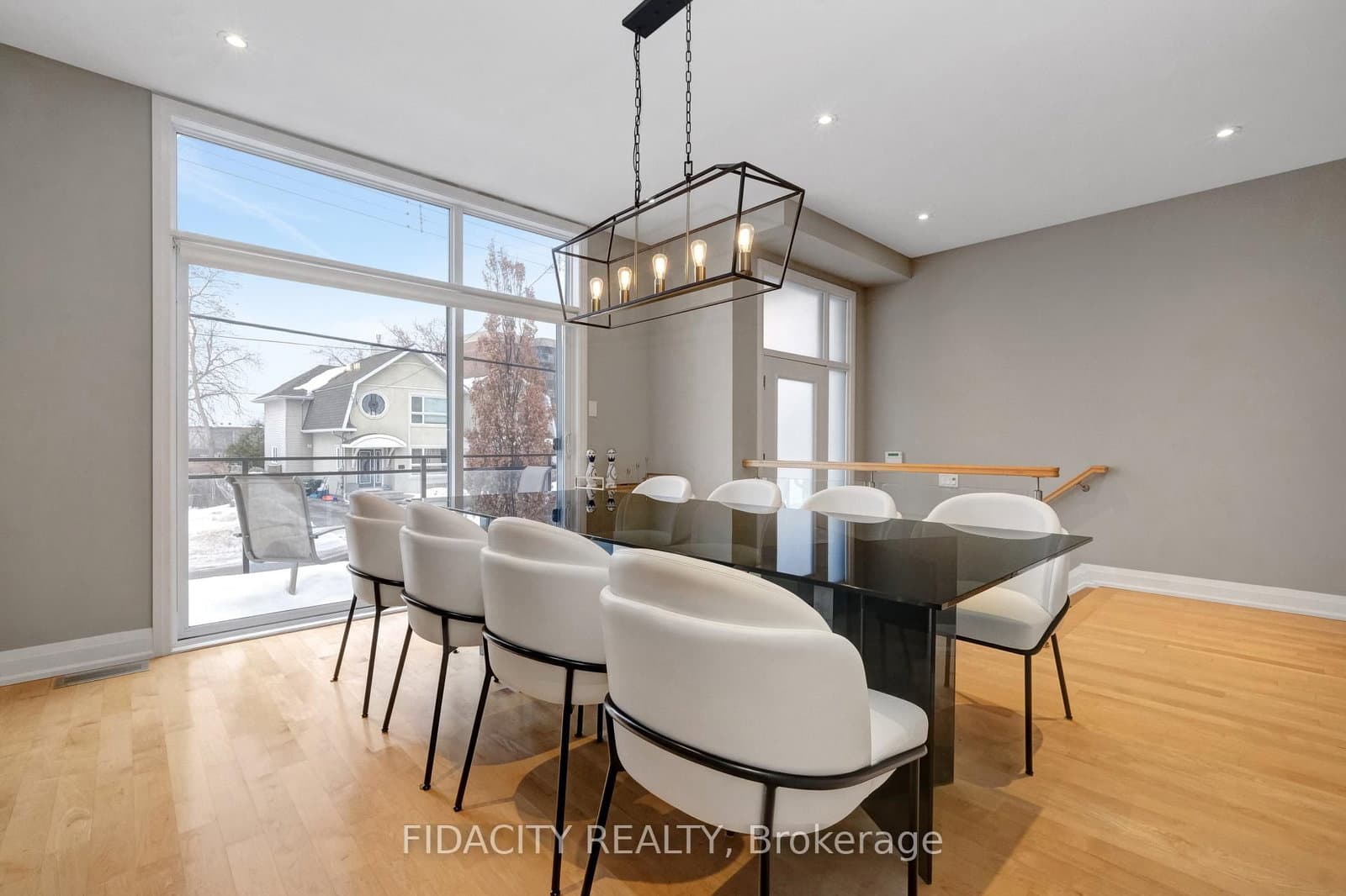 376 C Wilmont Avenue, Ottawa, ON — photo 3