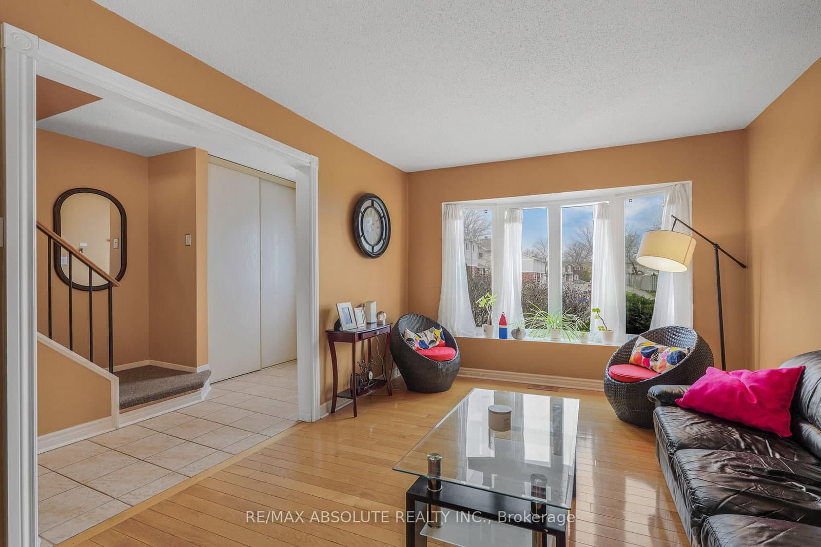 1970 Colorado Lane, Orleans, ON — photo 2