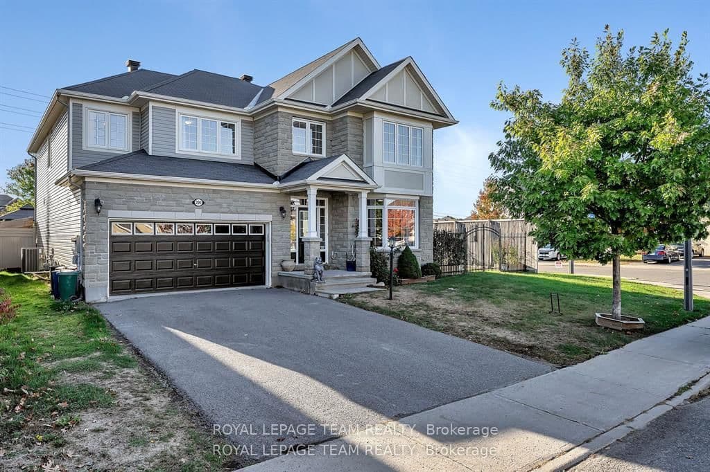 200 Kinloch Court, Ottawa, ON