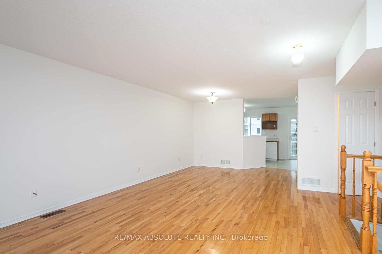 250 Gershwin Private, Ottawa, ON — photo 3