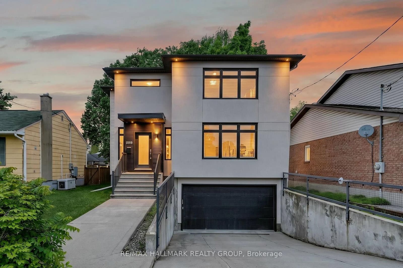 1559 Queensdale Avenue, Ottawa, ON