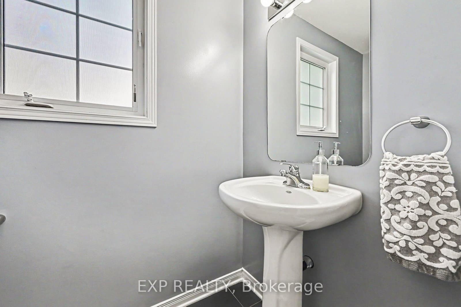 930 Torovin Private, Ottawa, ON — photo 3
