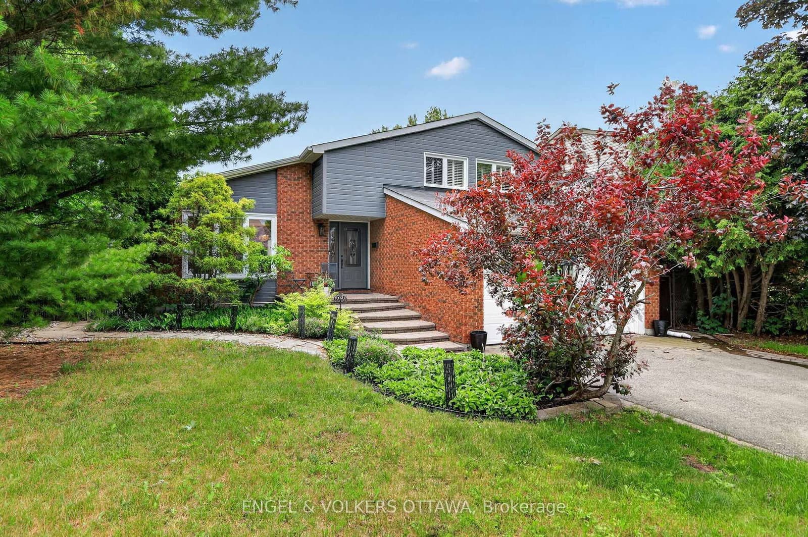 1 Blueridge Court, Ottawa, ON — photo 2
