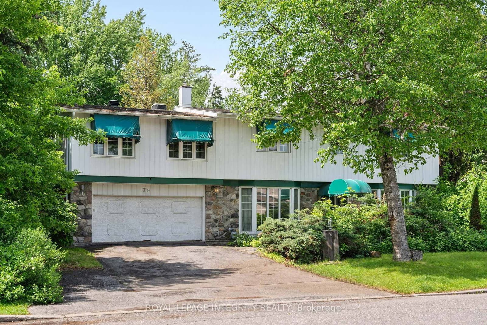 39 Mohawk Crescent, Ottawa, ON
