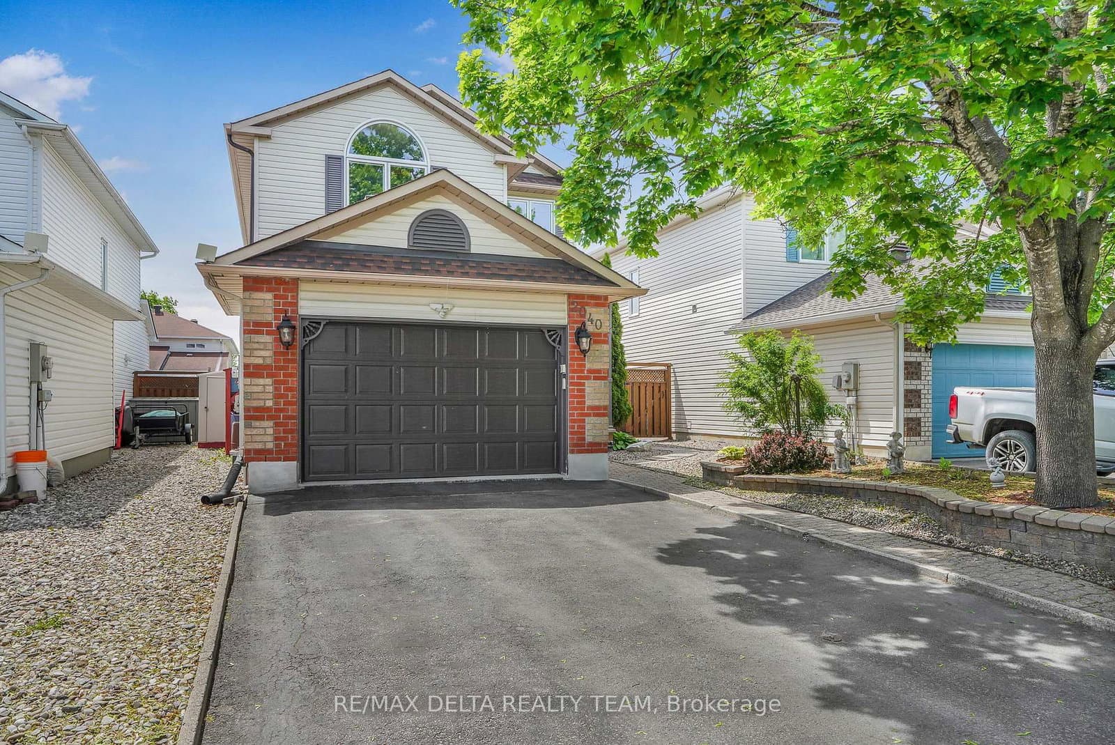 2040 Sunland Drive, Orleans, ON