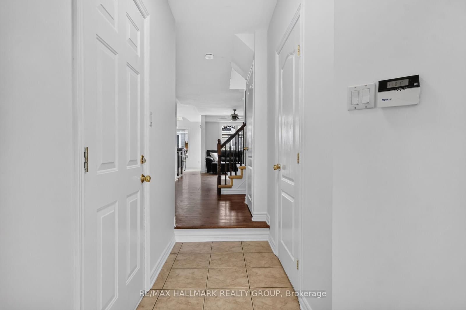 258 Deerfox Drive, Ottawa, ON — photo 3