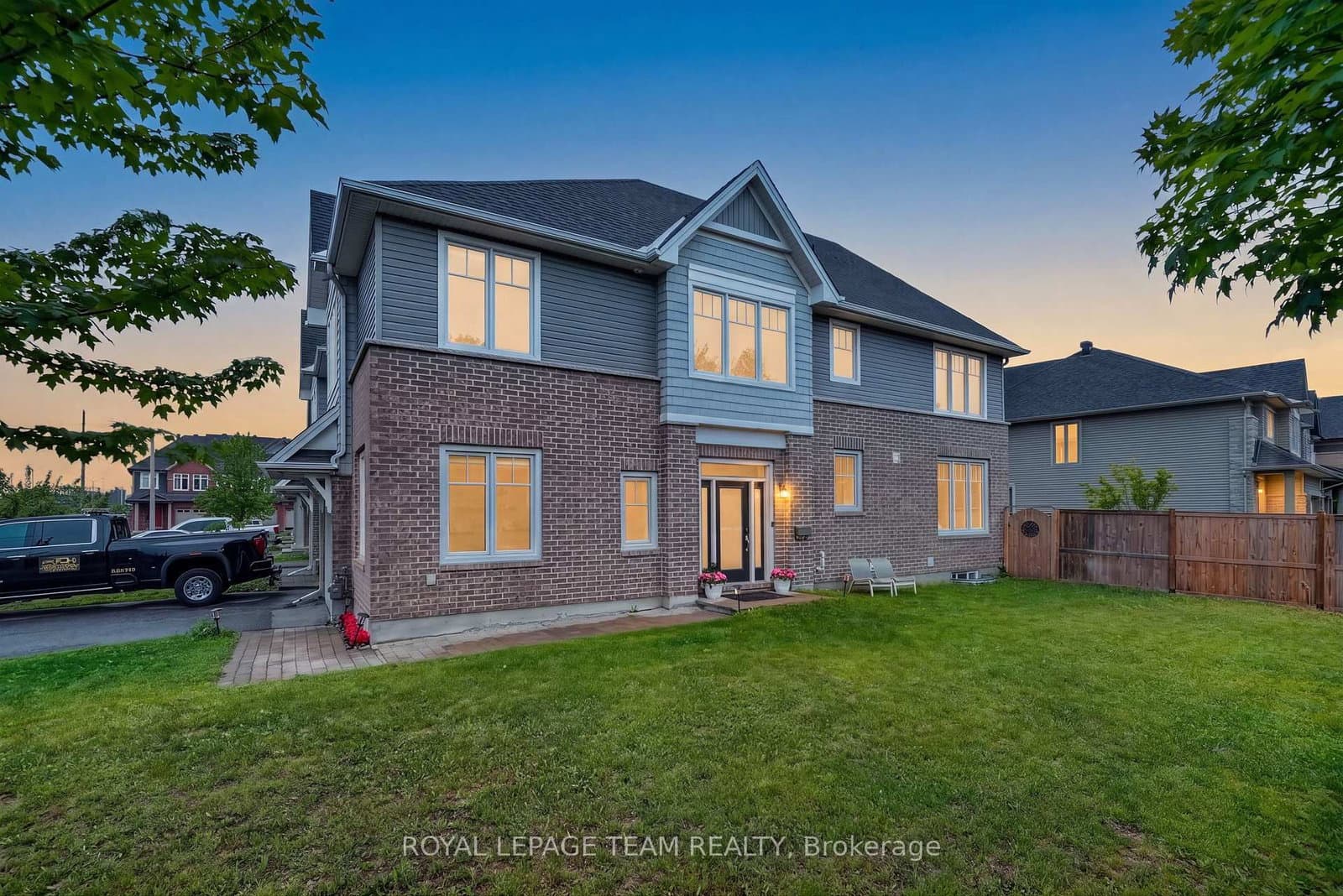 138 Eric Maloney Way, Ottawa, ON