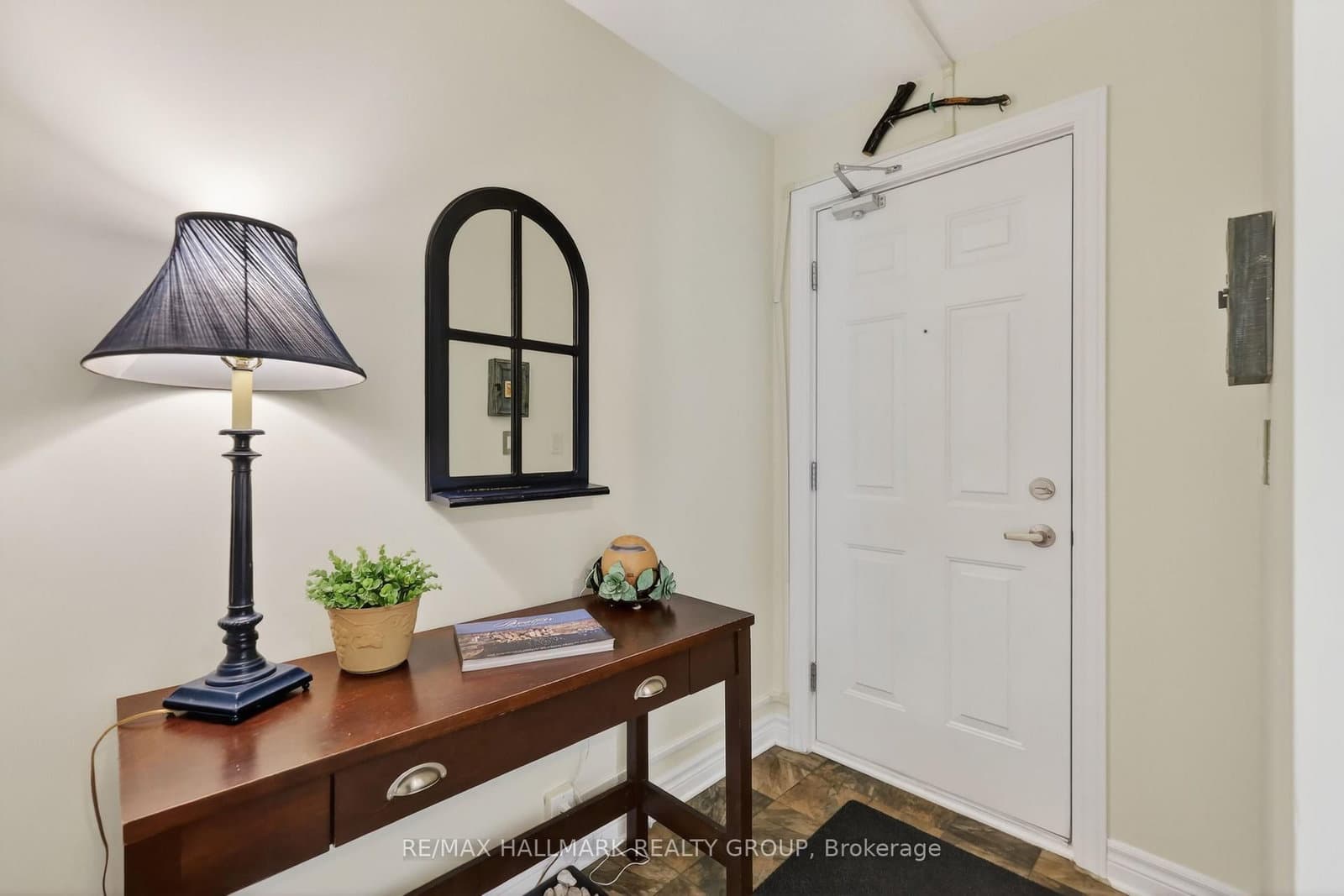 3 - 585 Stonefield Private, Ottawa, ON — photo 3