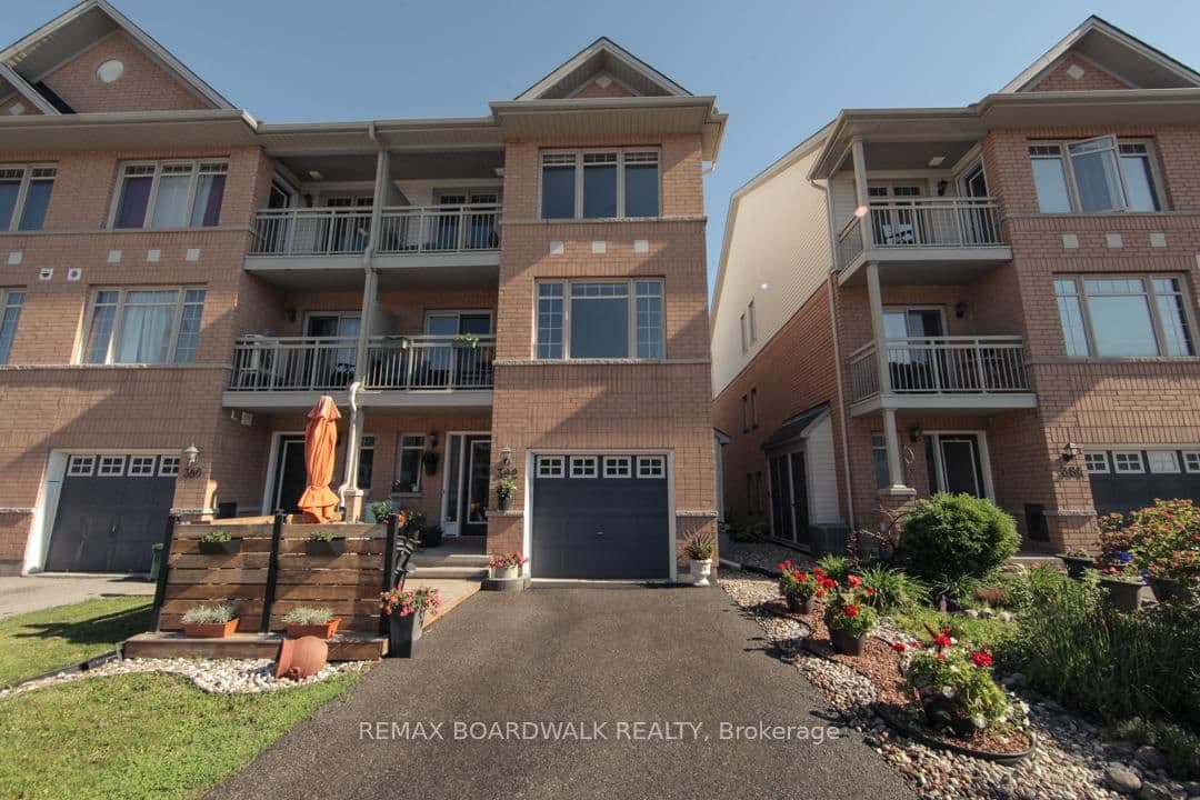 382 Citiplace Drive, Ottawa, ON