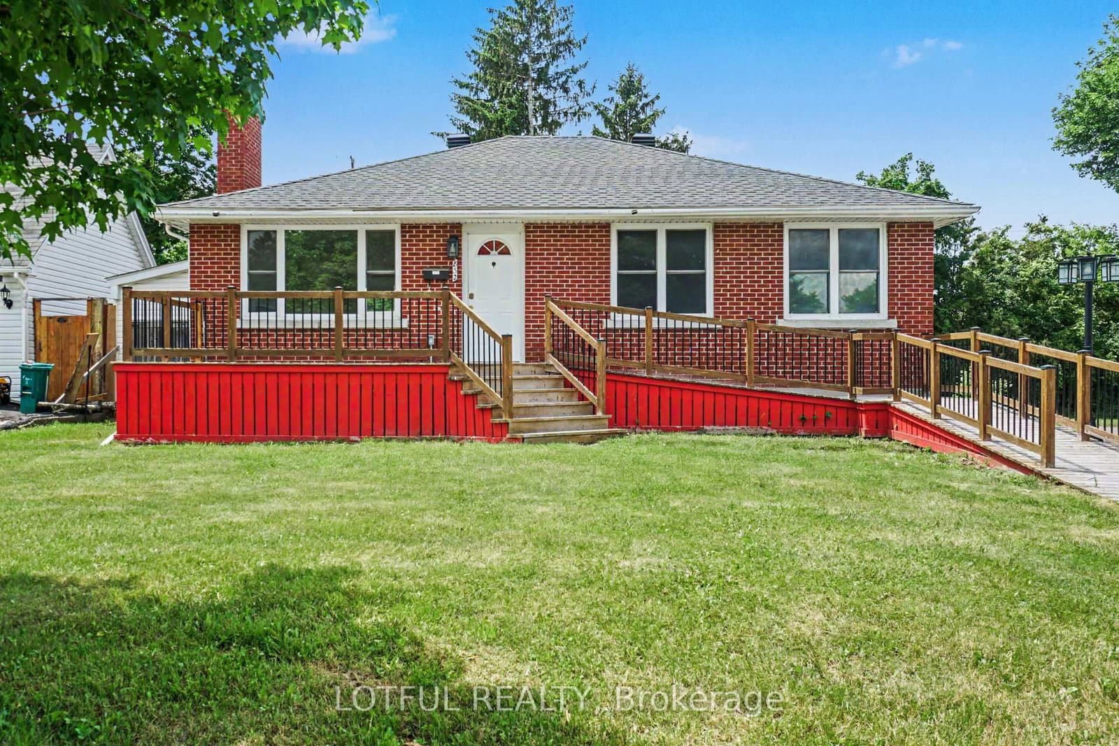 832 Rex Avenue, Ottawa, ON — photo 2