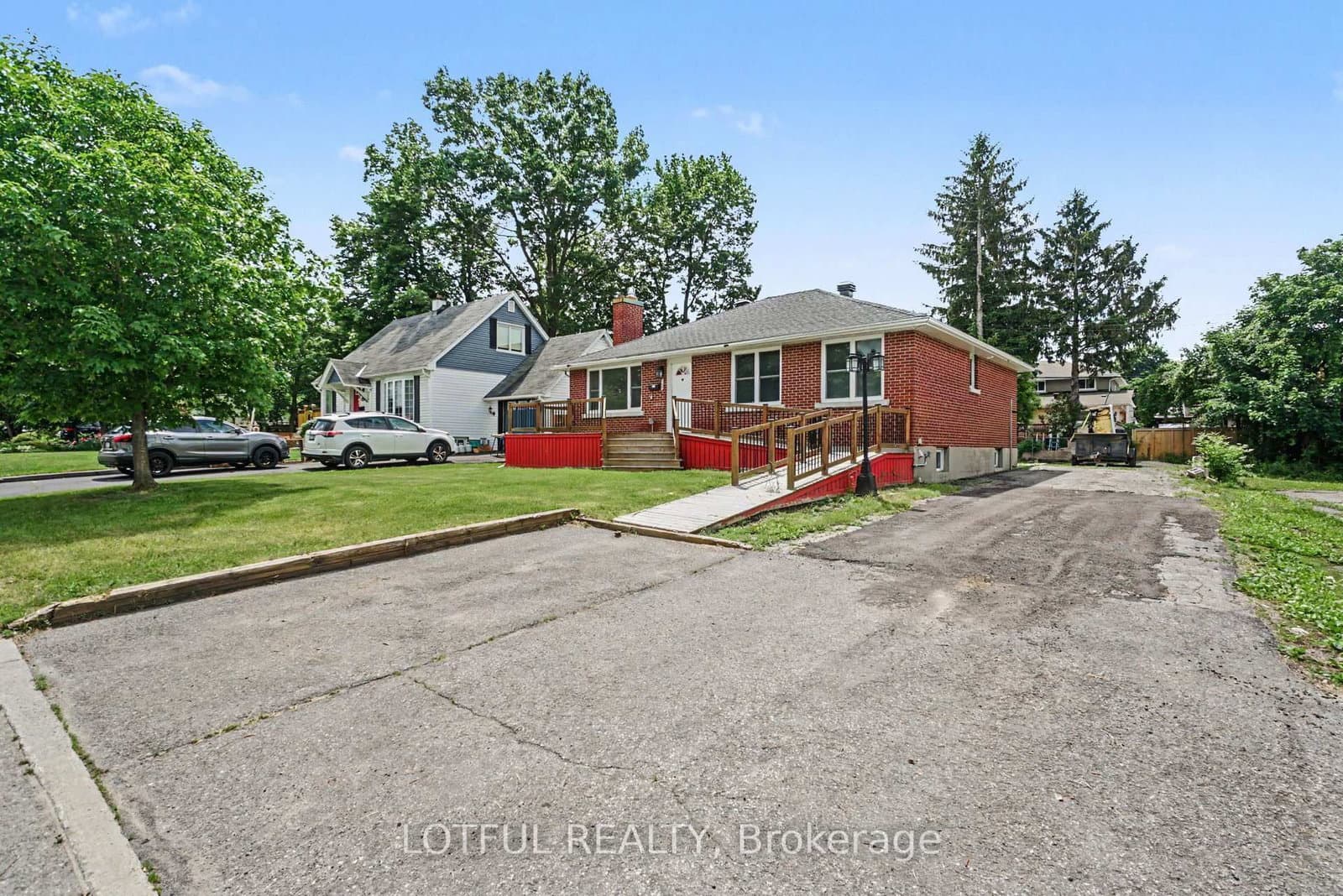 832 Rex Avenue, Ottawa, ON — photo 3