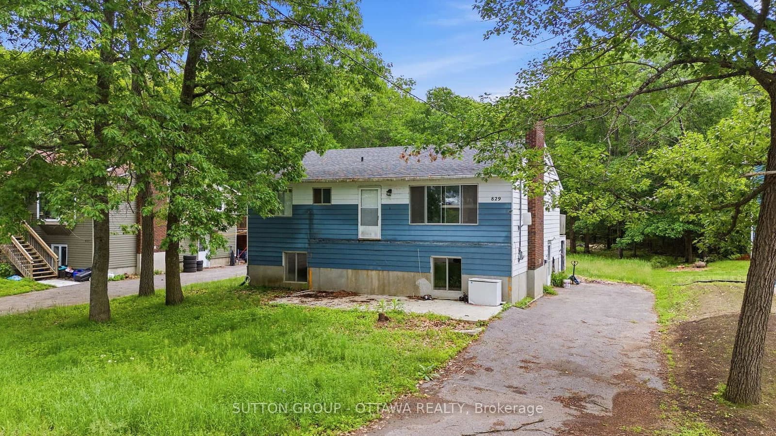 829 Bayview Drive, Ottawa, ON