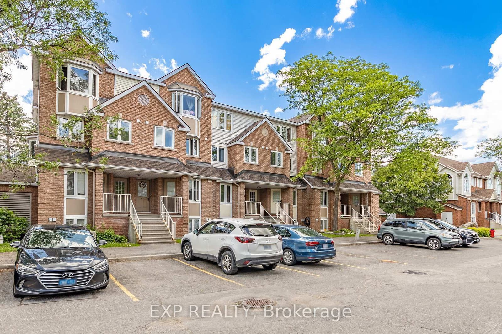 69 Briston Private, Ottawa, ON — photo 2