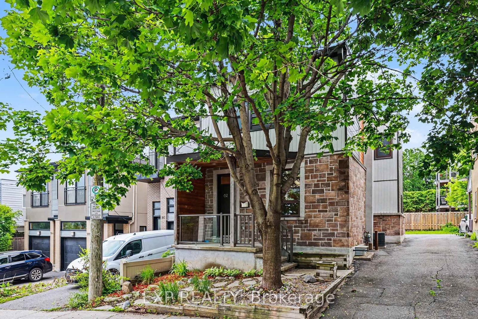 62 Young Street, Ottawa, ON — photo 2