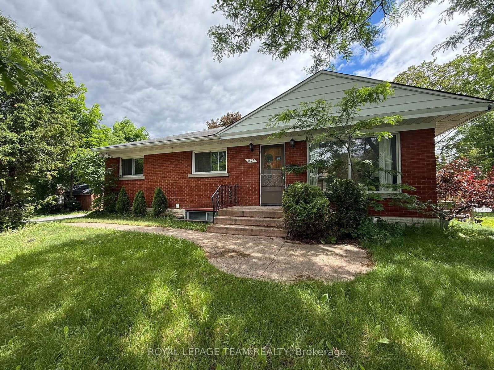 1 & 2 - 1627 CHAUCER Avenue, Ottawa, ON — photo 2